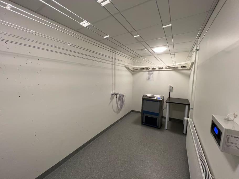 Suite - King Size Bed - Gym&Wifi - Indoor Parking Rovaniemi Buitenkant foto
