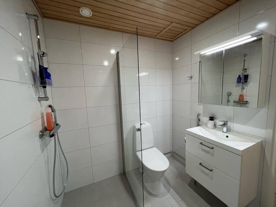 Suite - King Size Bed - Gym&Wifi - Indoor Parking Rovaniemi Buitenkant foto