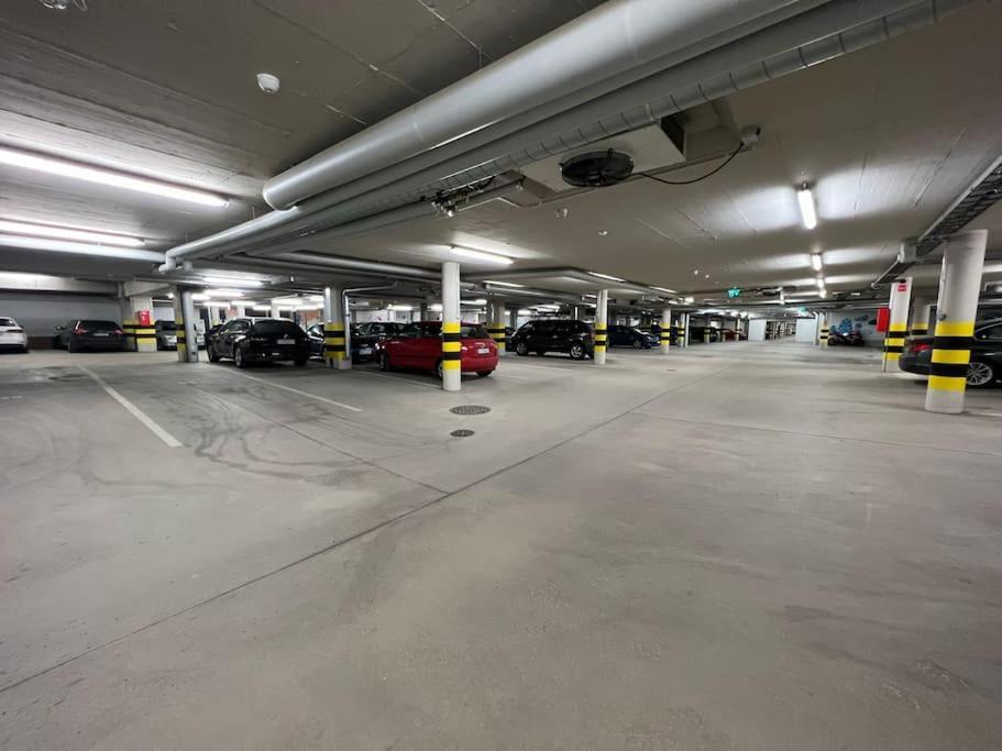 Suite - King Size Bed - Gym&Wifi - Indoor Parking Rovaniemi Buitenkant foto