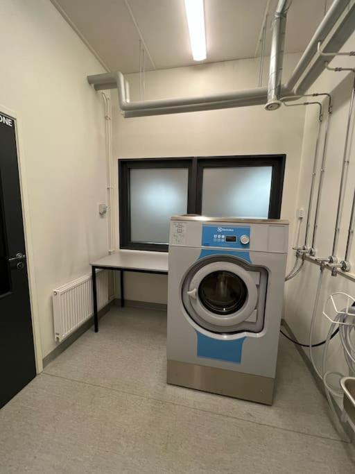 Suite - King Size Bed - Gym&Wifi - Indoor Parking Rovaniemi Buitenkant foto